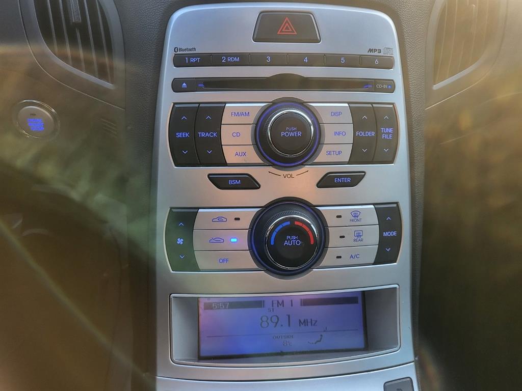 HYUNDAI Genesis - Vista 11