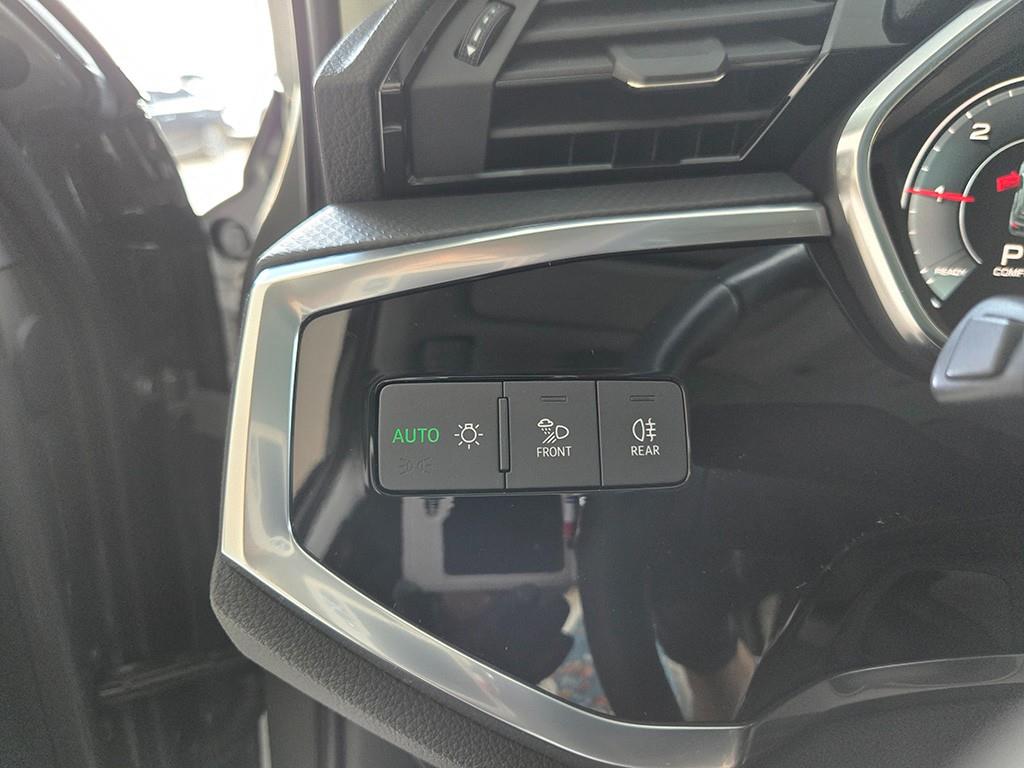 Audi Q3 2023 Gris - Importación desde Corea - HF Imports Iquique - Foto 13