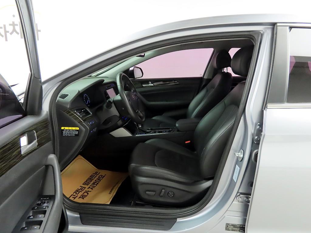 HYUNDAI Sonata - Vista 12