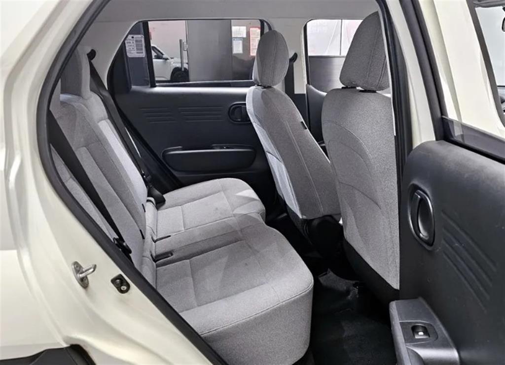 HYUNDAI Casper - Vista 12