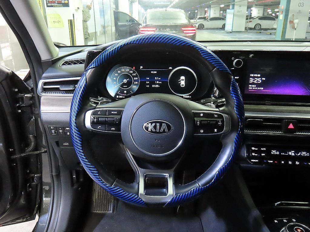 KIA K5 - Vista 8