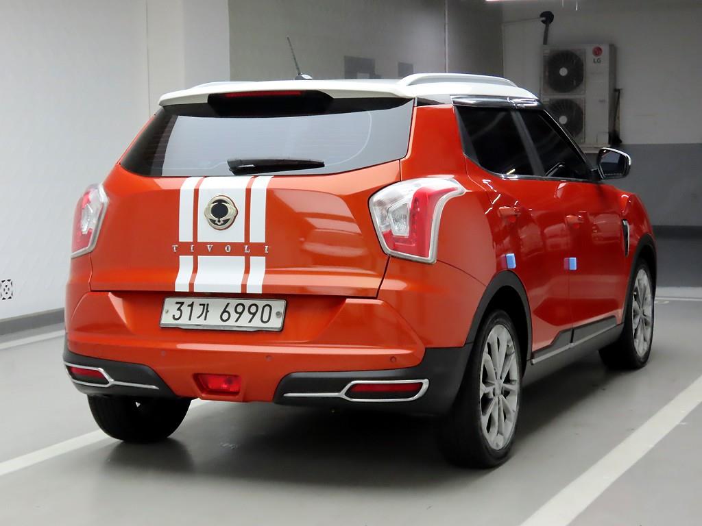 Ssangyong Tivoli - Vista 4