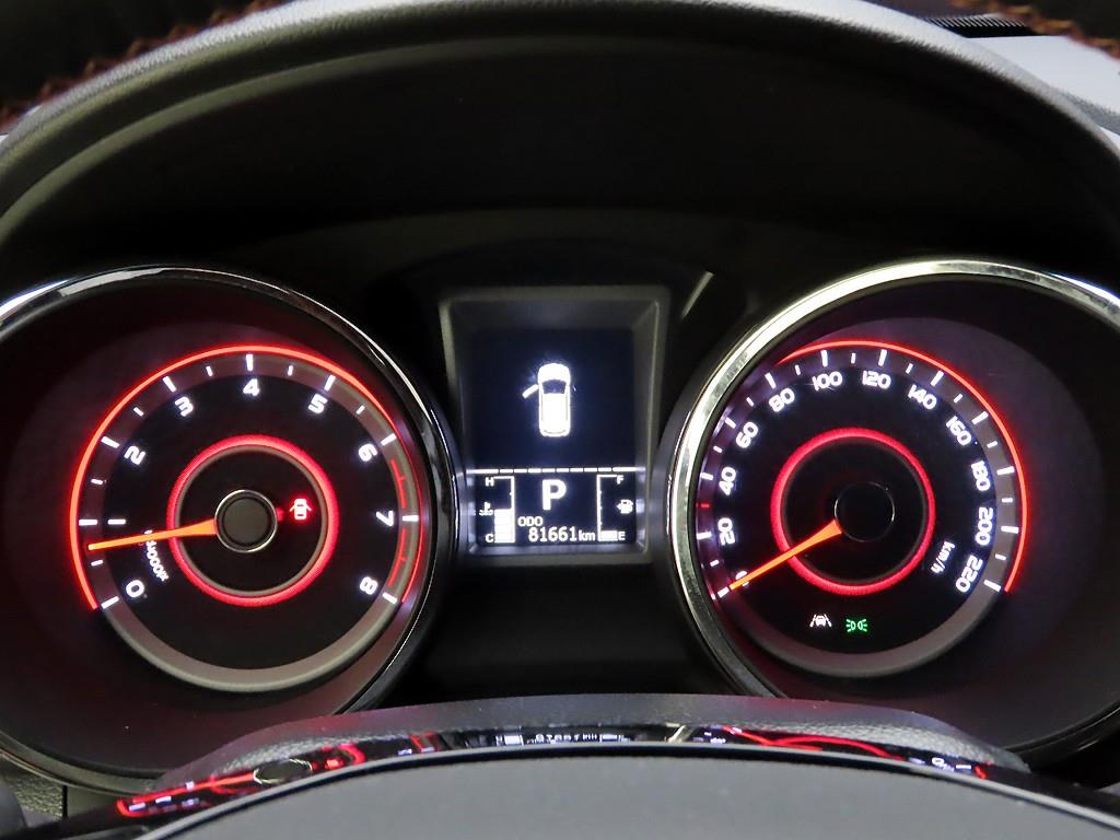 Ssangyong Tivoli - Vista 6