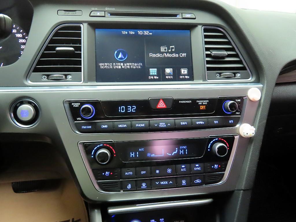 HYUNDAI Sonata - Vista 10