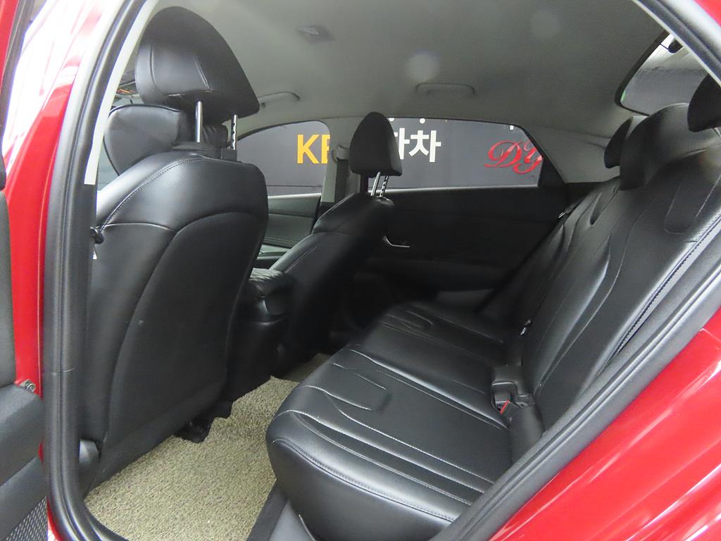 HYUNDAI Avante - Vista 6