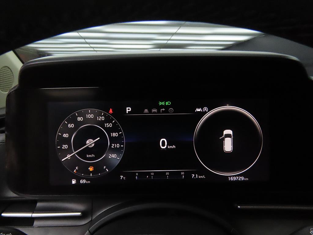 KIA Carnival - Vista 9