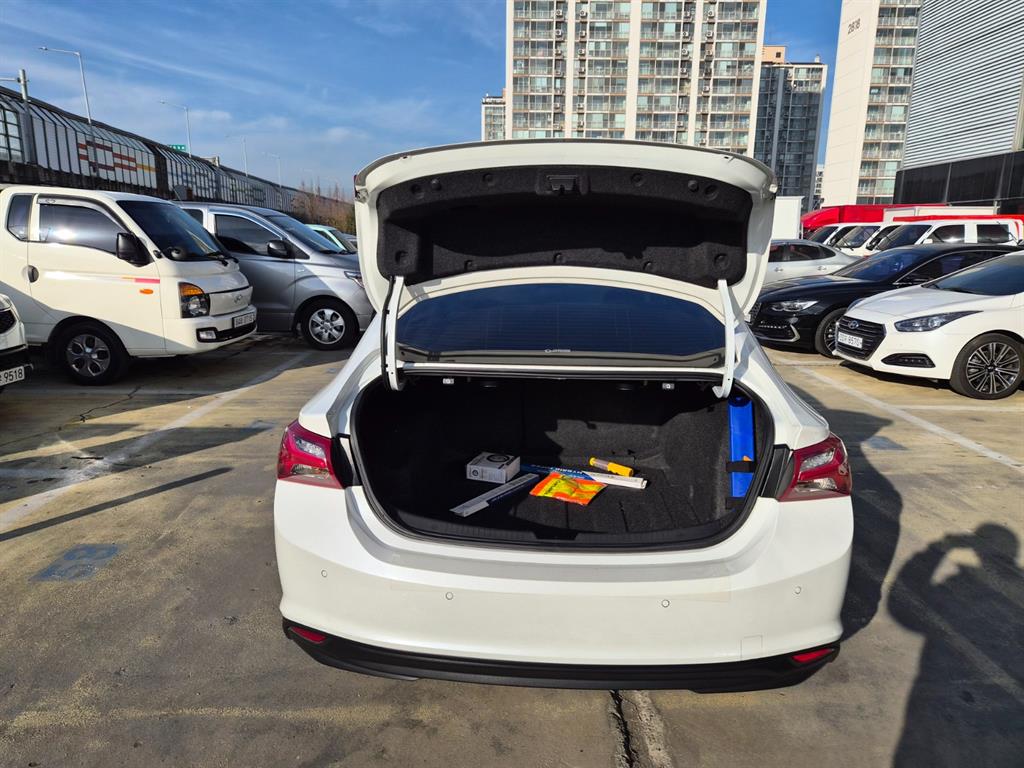 Chevrolet Malibu 2019 Blanco - Importación desde Corea - HF Imports Iquique - Foto 17