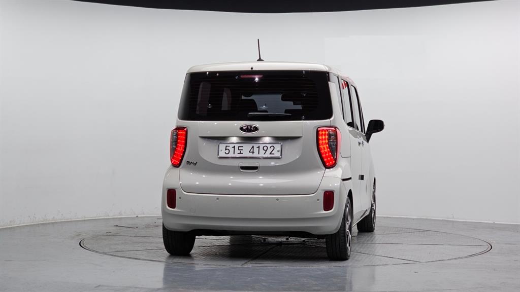 KIA Ray - Vista 4
