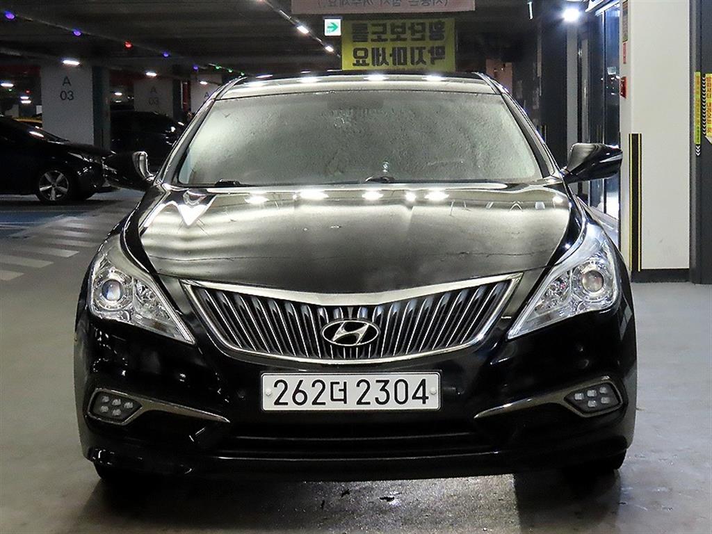 HYUNDAI Grandeur - Vista 2