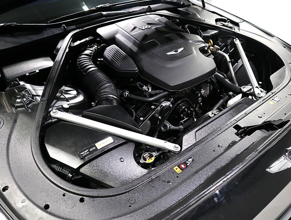 Genesis EQ900 - Vista 6