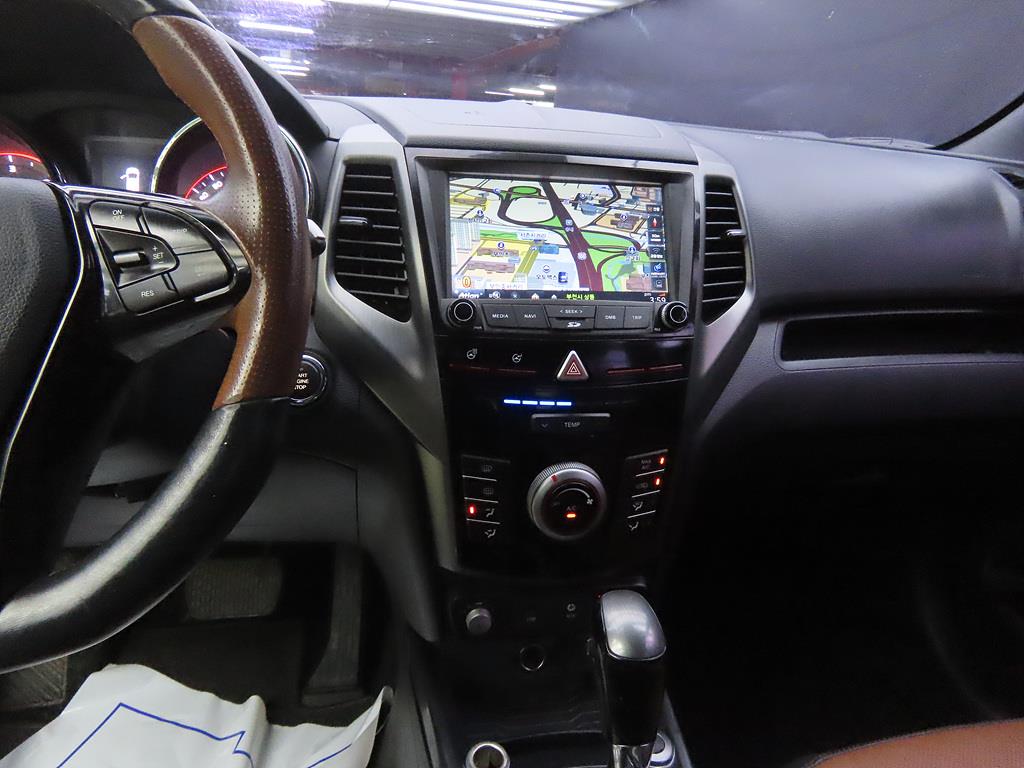 Ssangyong Tivoli - Vista 10