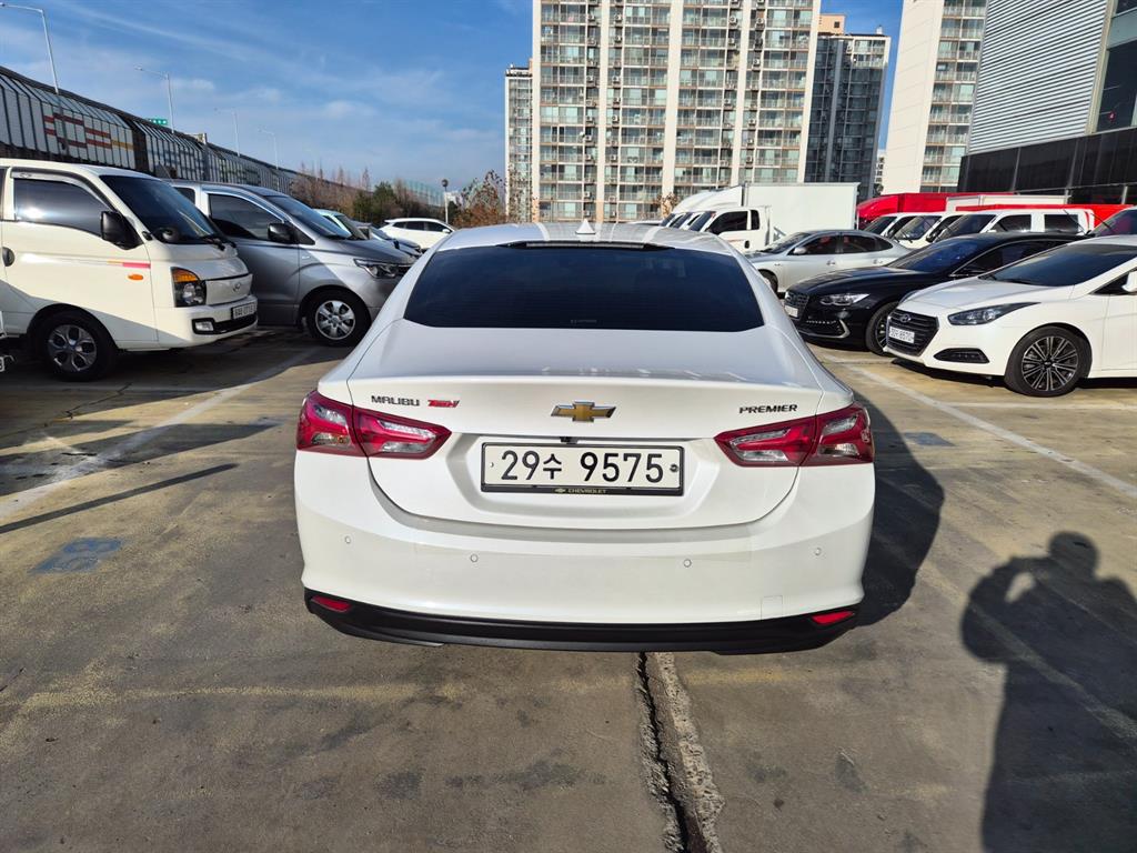 Chevrolet Malibu - Vista 4