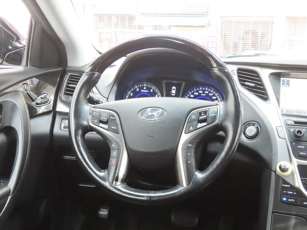 HYUNDAI Grandeur 2014 Negro - Importación desde Corea - HF Imports Iquique - Foto 18