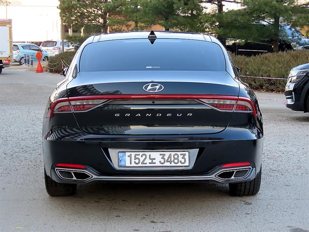 HYUNDAI Grandeur - Vista 4