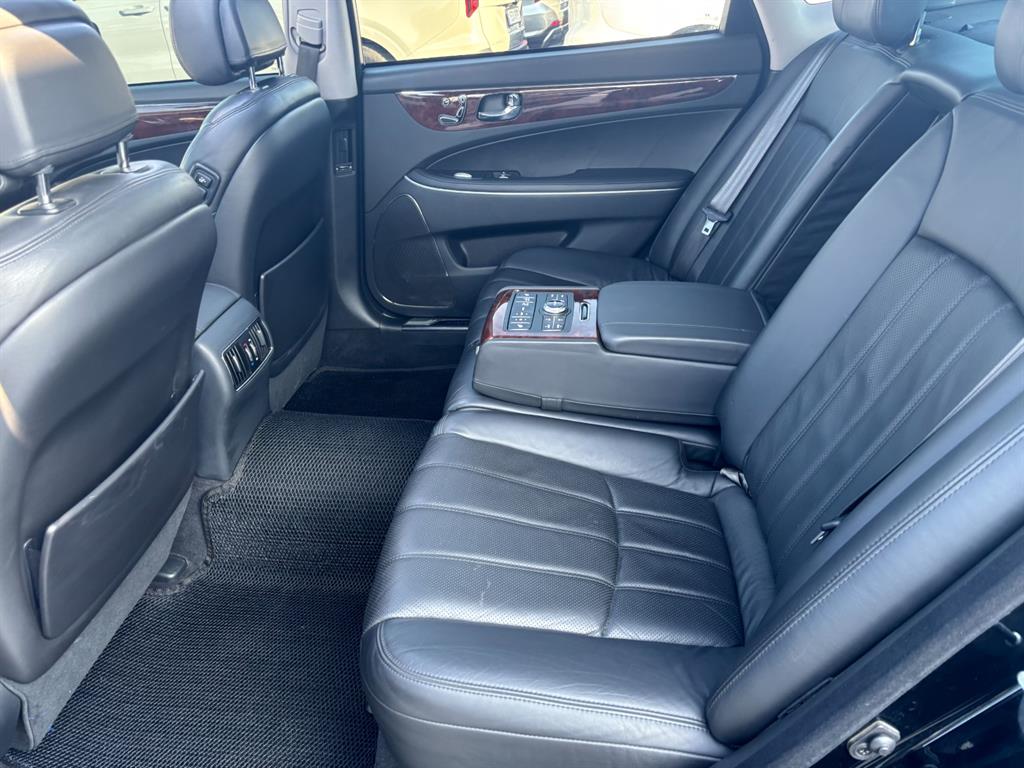 HYUNDAI Equus 2010 Negro - Importación desde Corea - HF Imports Iquique - Foto 18