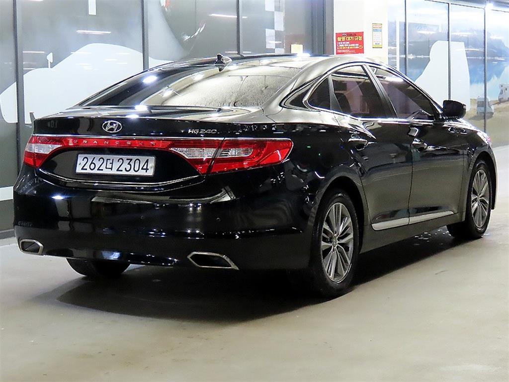 HYUNDAI Grandeur - Vista 4