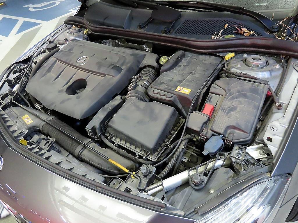 Mercedes Benz A Class 2015 Gris - Importación desde Corea - HF Imports Iquique - Foto 19