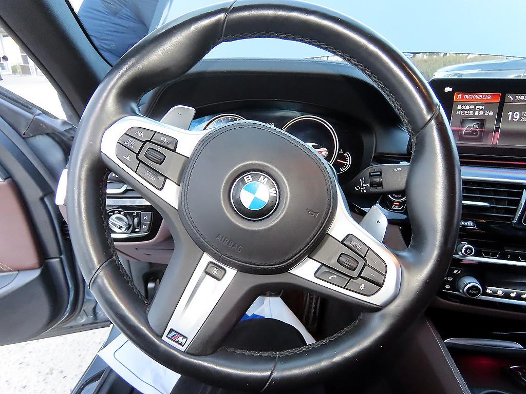 BMW 5 Series - Vista 8