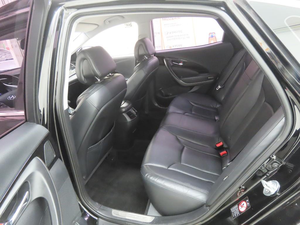 HYUNDAI Grandeur - Vista 6