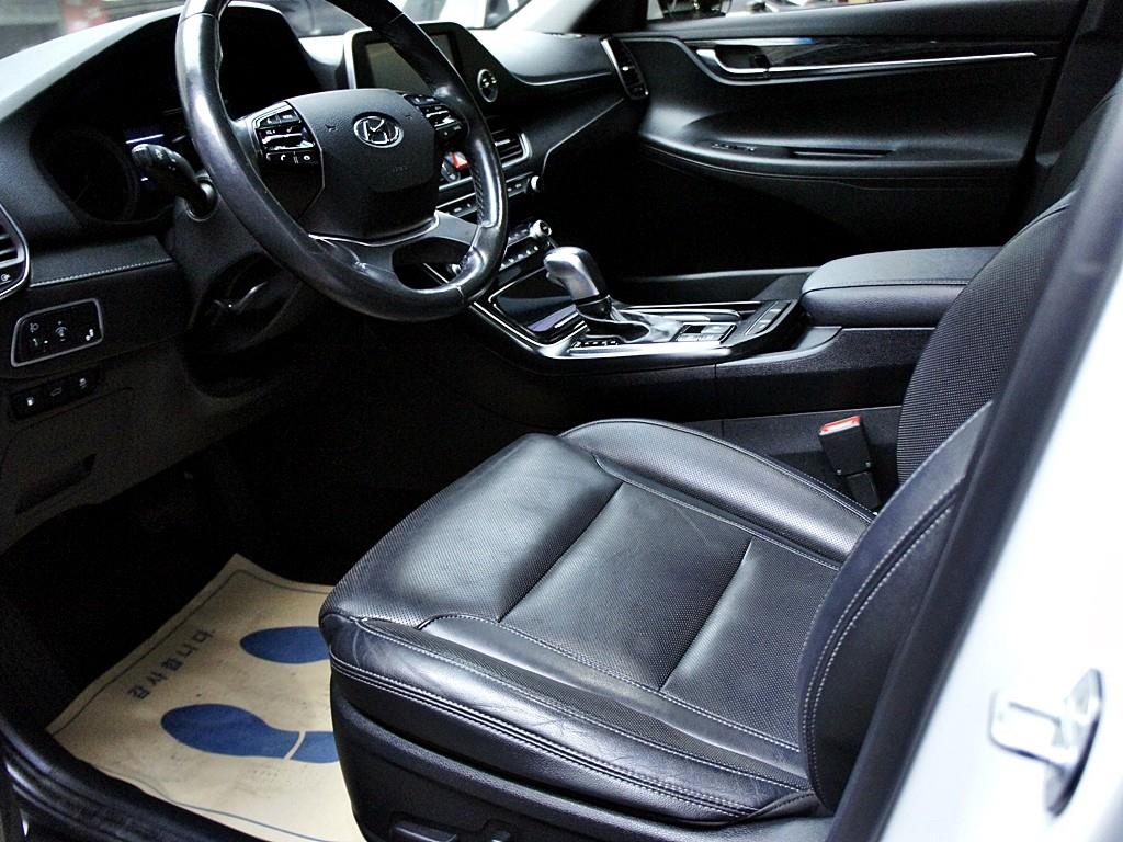 HYUNDAI Grandeur - Vista 9