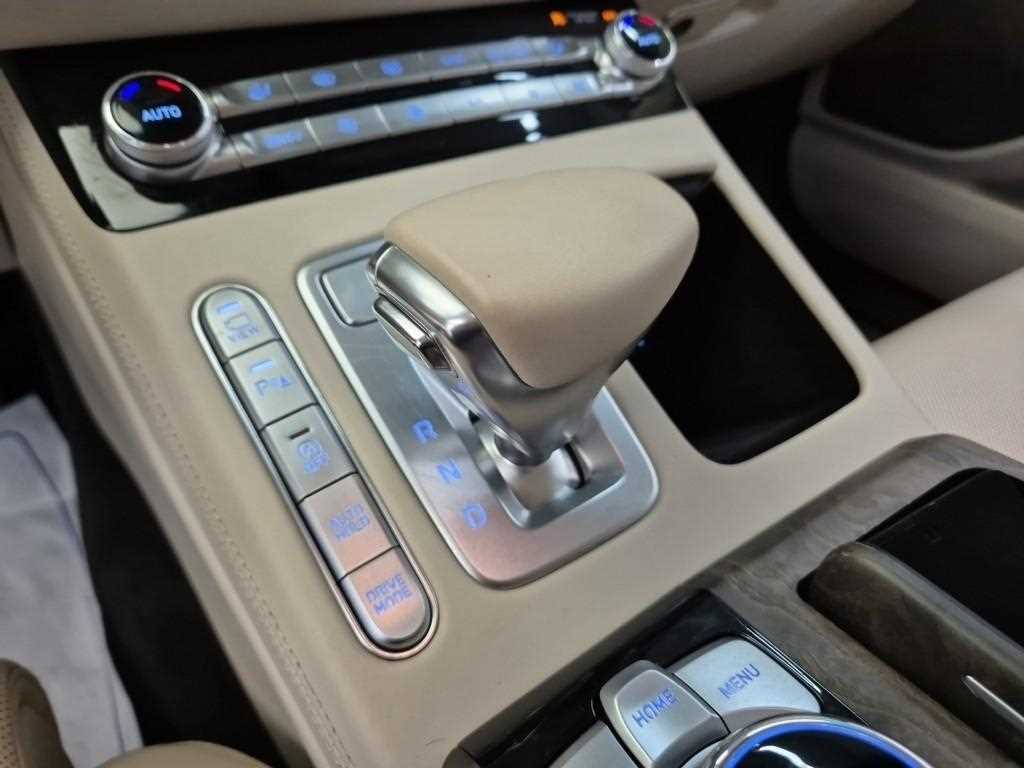 Genesis G90 - Vista 8