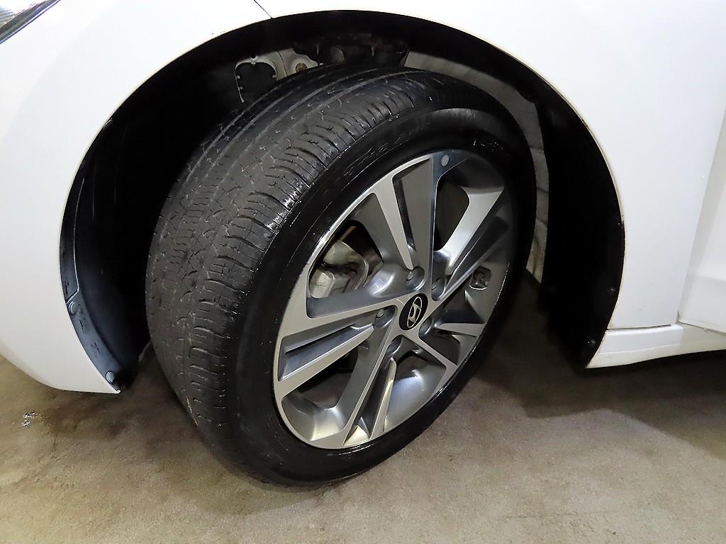 HYUNDAI Avante 2018 Blanco - Importación desde Corea - HF Imports Iquique - Foto 18