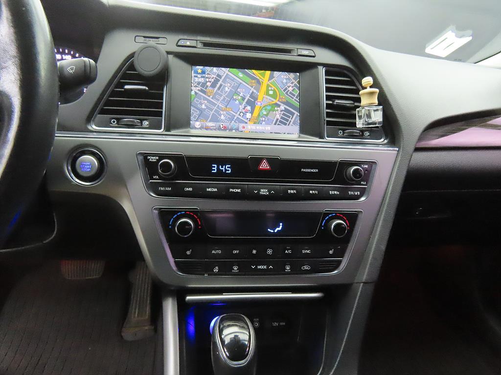 HYUNDAI Sonata - Vista 10