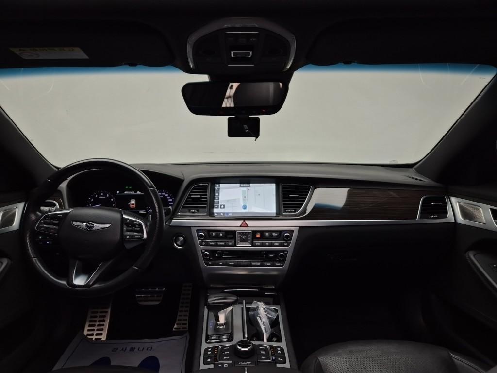 Genesis G80 - Vista 7