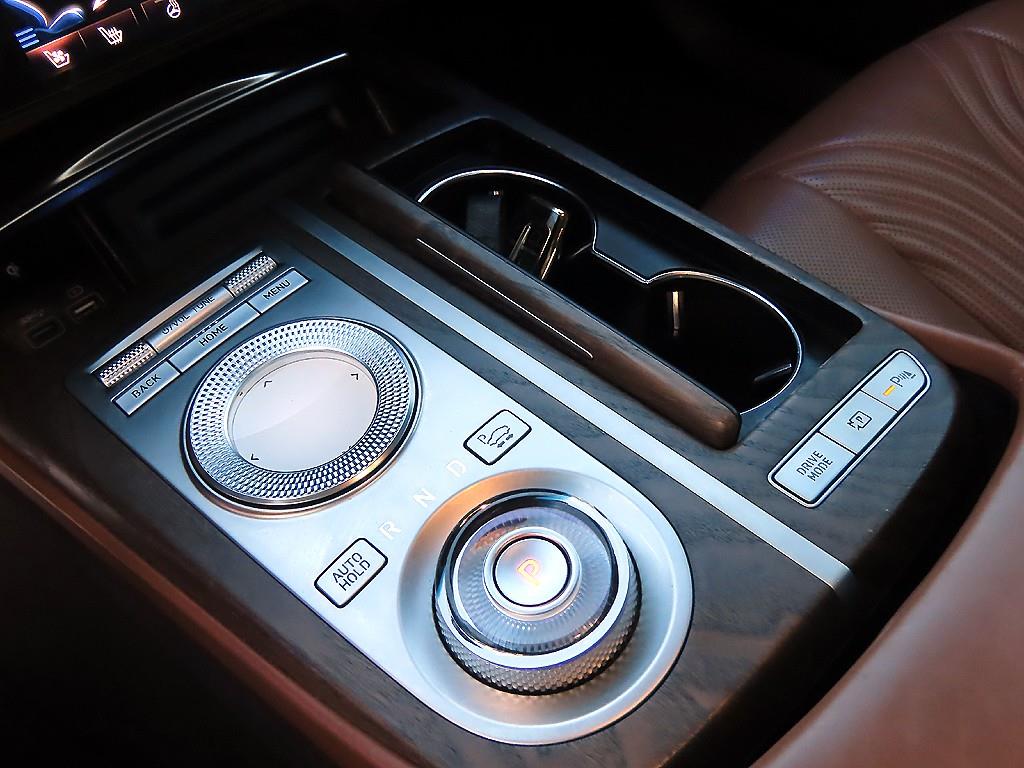 Genesis G80 - Vista 11