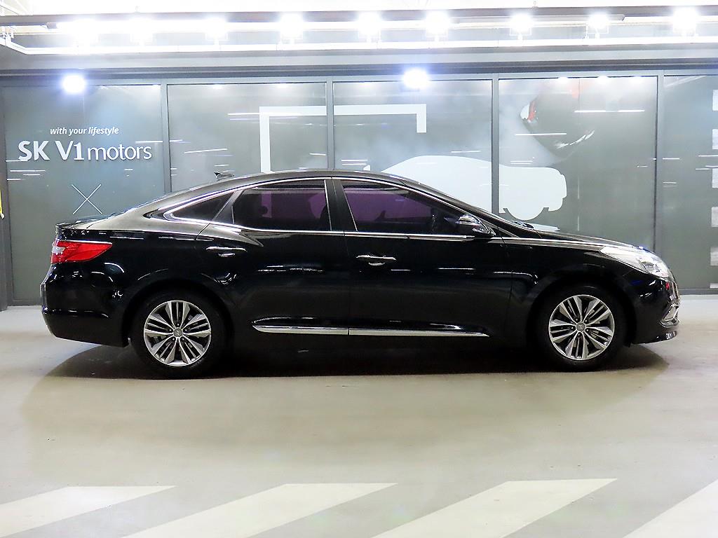 HYUNDAI Grandeur - Vista 3