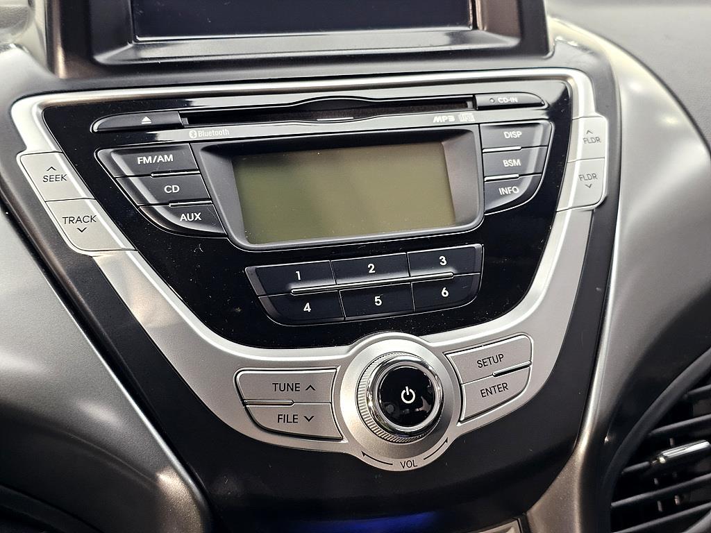 HYUNDAI Avante 2012 Plateado - Importación desde Corea - HF Imports Iquique - Foto 13