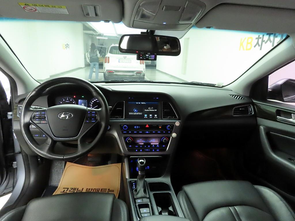 HYUNDAI Sonata - Vista 8