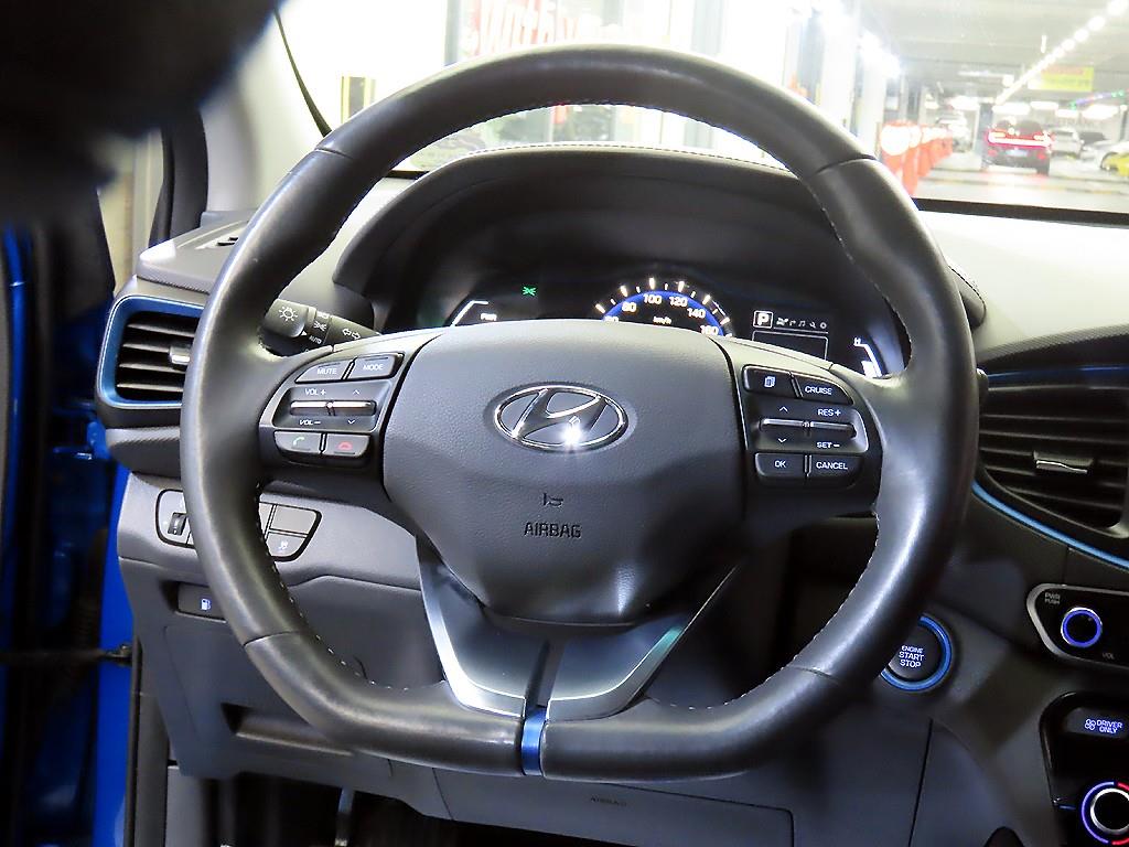 HYUNDAI Ioniq - Vista 8