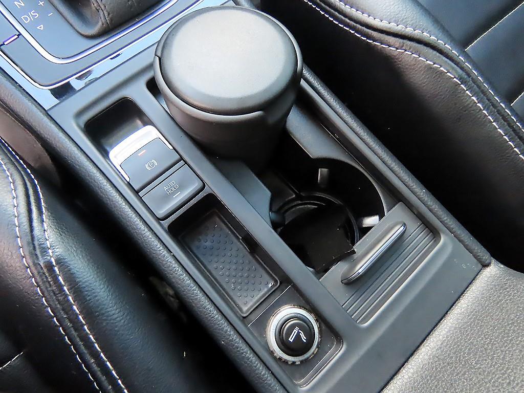 Volkswagen Golf - Vista 12