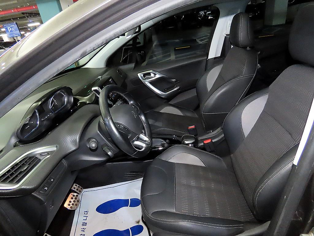 Peugeot 2008 - Vista 6