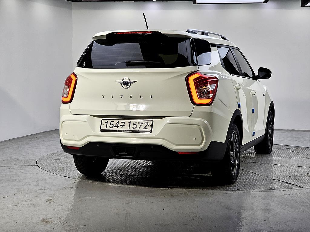 Ssangyong Tivoli - Vista 3