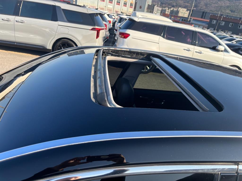 HYUNDAI Equus - Vista 10