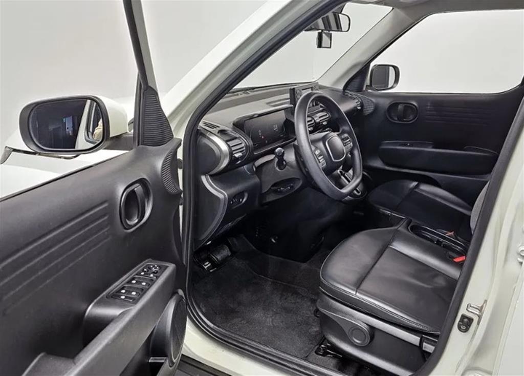 HYUNDAI Casper - Vista 11