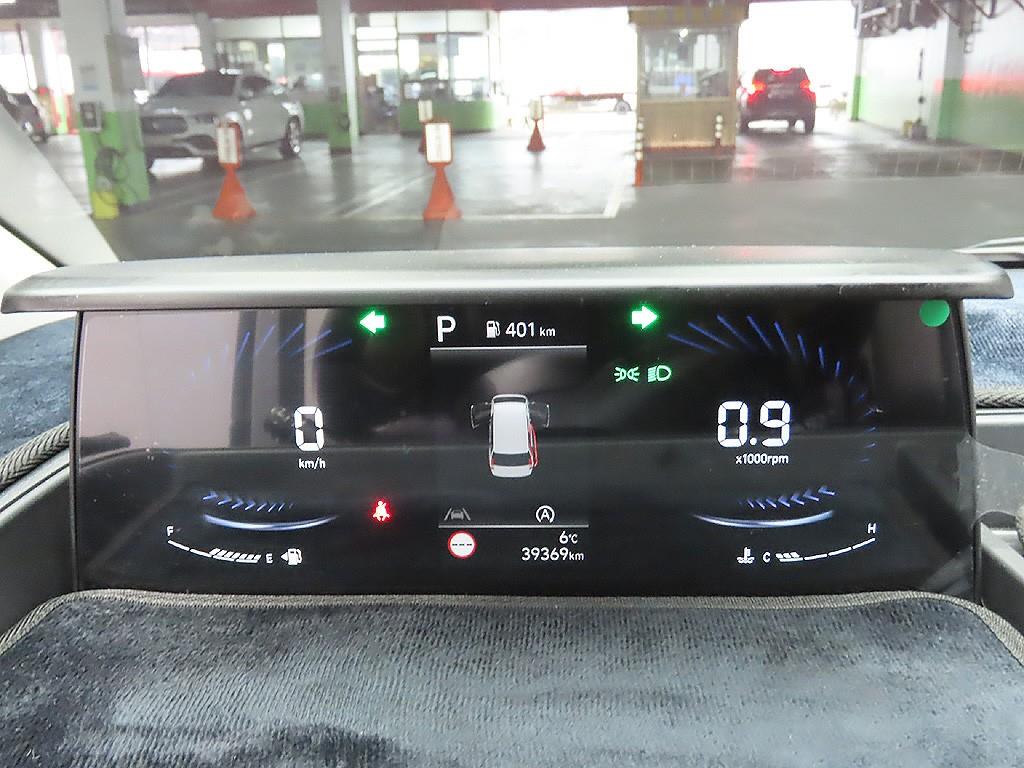 HYUNDAI Staria - Vista 11