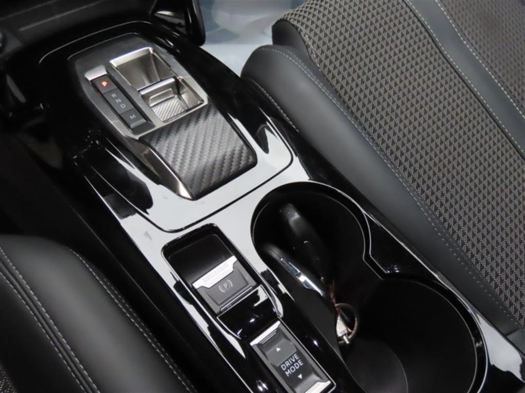 Peugeot 2008 - Vista 11