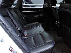 HYUNDAI Grandeur - Vista 12