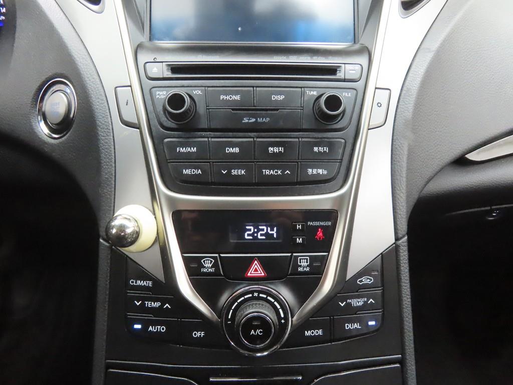 HYUNDAI Grandeur - Vista 12