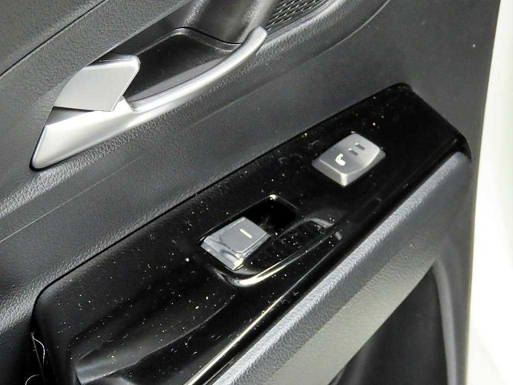 Ssangyong Korando - Vista 12