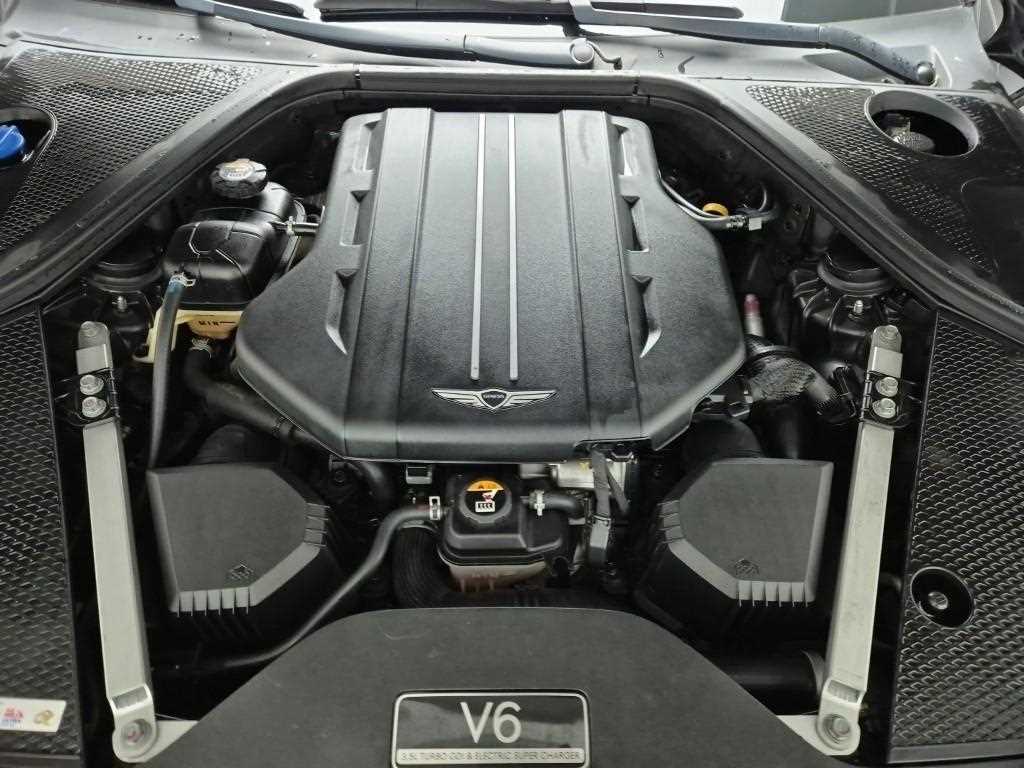 Genesis G90 - Vista 5