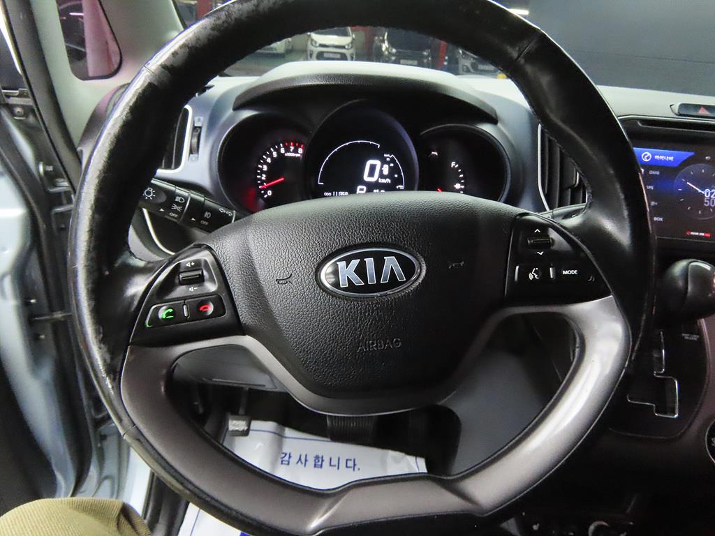 KIA Ray - Vista 8