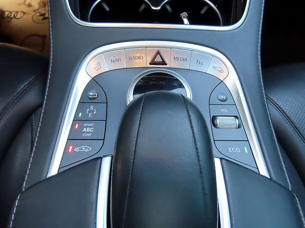 Mercedes Benz S Class - Vista 12