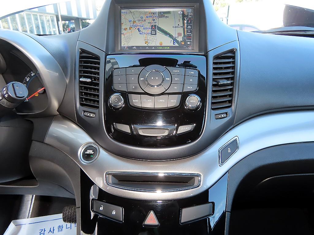 Chevrolet Orlando 2015 Blanco - Importación desde Corea - HF Imports Iquique - Foto 13