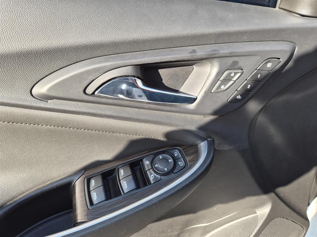 Chevrolet Malibu 2019 Blanco - Importación desde Corea - HF Imports Iquique - Foto 13