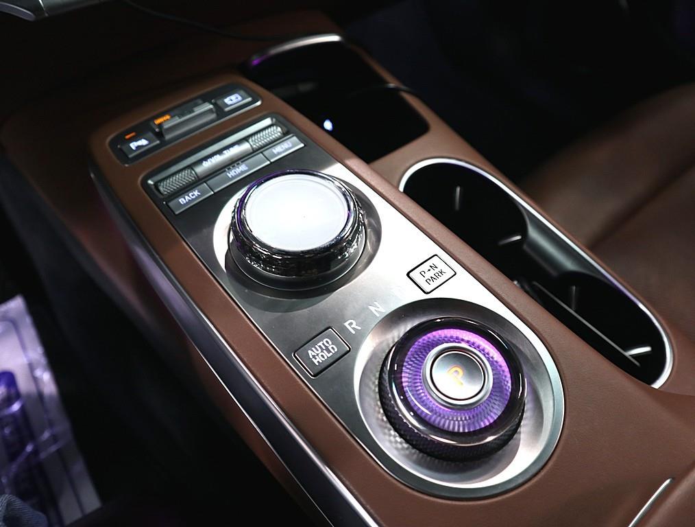 Genesis GV70 2021 Negro - Importación desde Corea - HF Imports Iquique - Foto 13