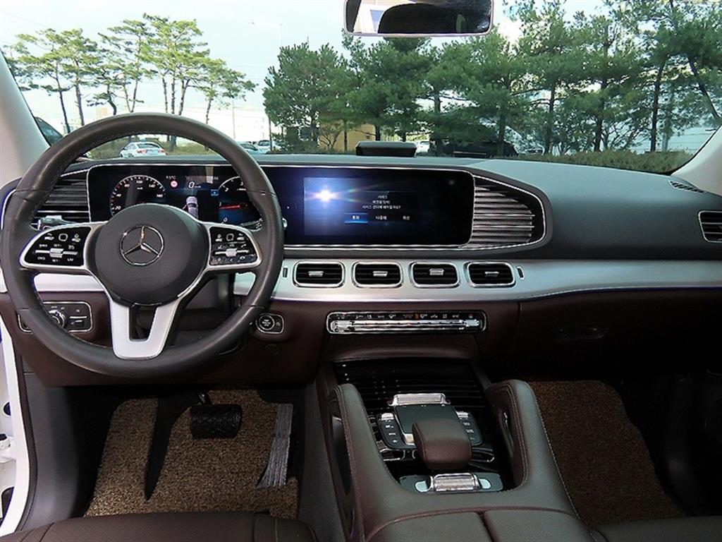 Mercedes Benz GLE Class - Vista 7